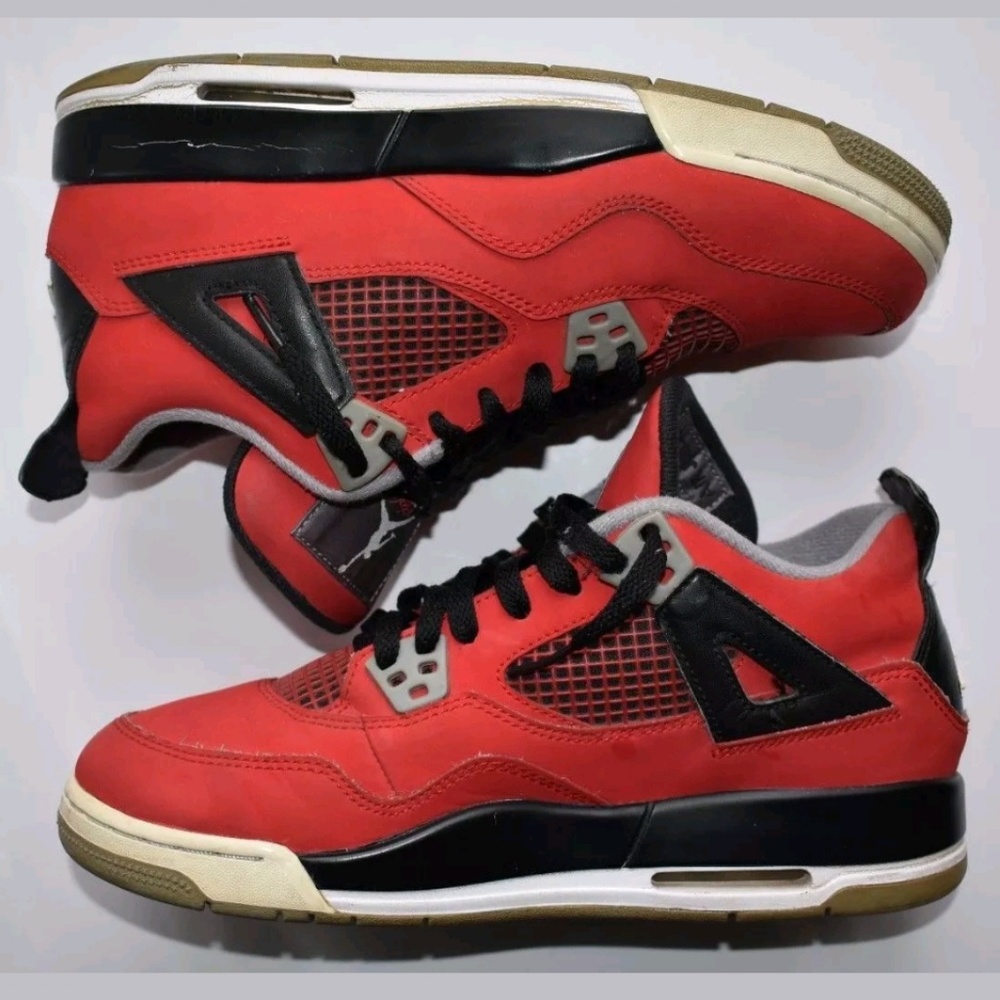Air Jordan 4 Toro Bravo Size 7